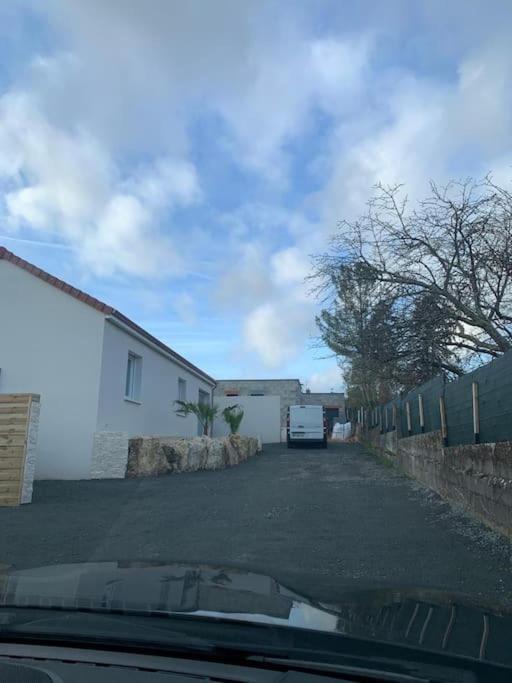 Maison By Sana Proche Du Lac Châtellerault Kültér fotó